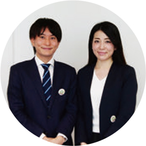 株式会社ドコモCS 埼玉支店 法人営業部 第一法人営業担当 白井 成彦(左) 株式会社ドコモCS 埼玉支店 法人営業部 第一法人営業担当 石島 有美(右)