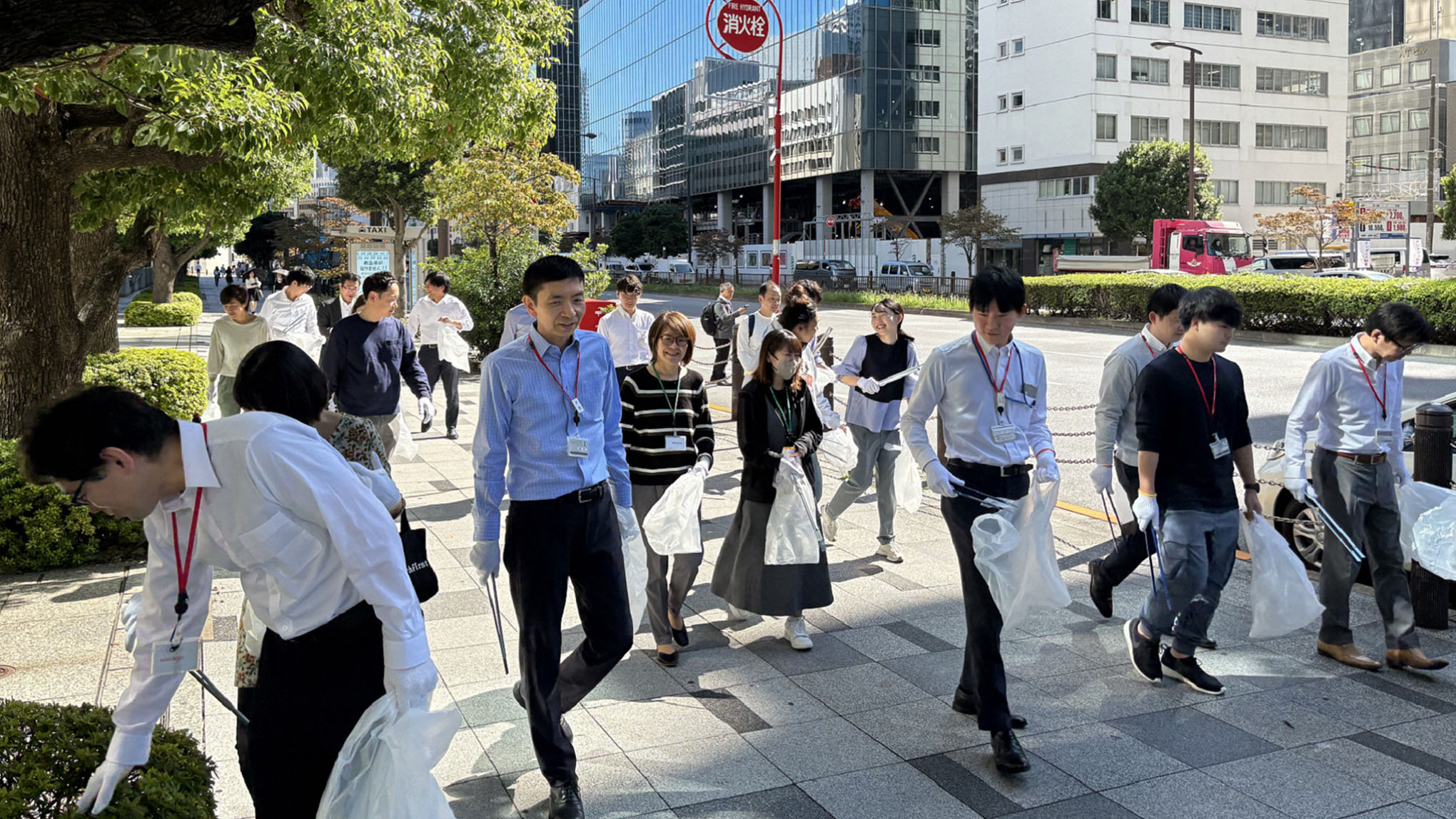 地球にいいこと、地道なゴミ拾いもSNSで楽しく