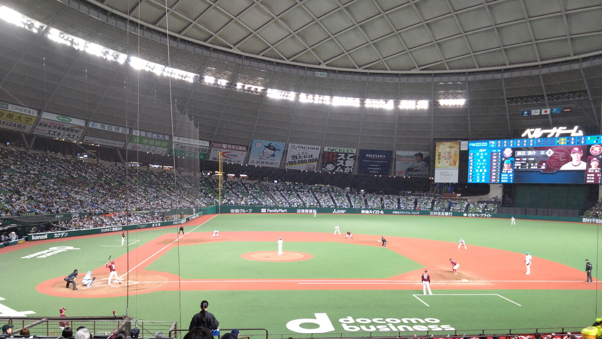 ベルーナドームでの野球の試合