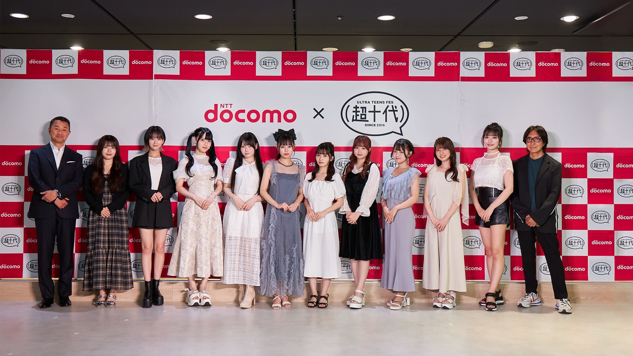 前田社長と「#ドコドリ」「CZOプロジェクト」のメンバーたち
