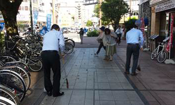 宮崎支店周辺ボランティア清掃実施の写真