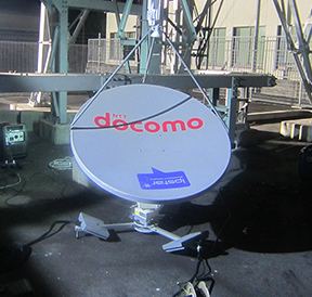 写真:可搬型衛星基地局