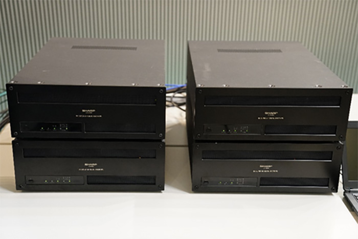 Photo of 8K video receivers (for 4 channels)