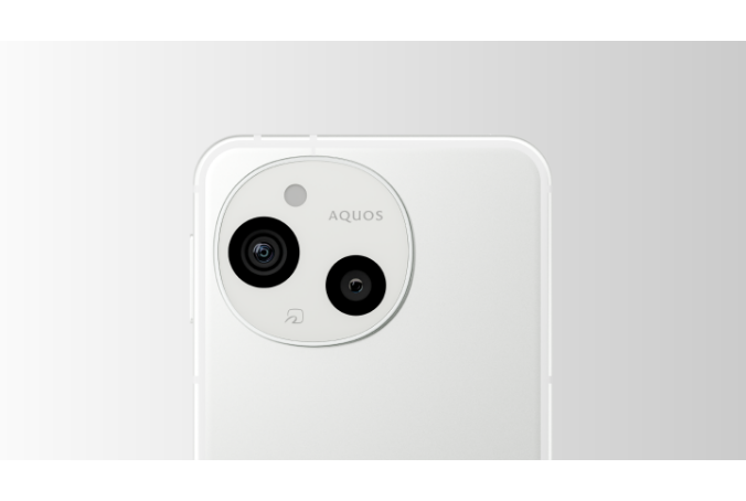 接写も夜景もキレイに残す。ダブルの約5030万画素アウトカメラ。