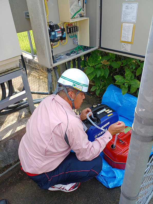 発動発電機による復電作業