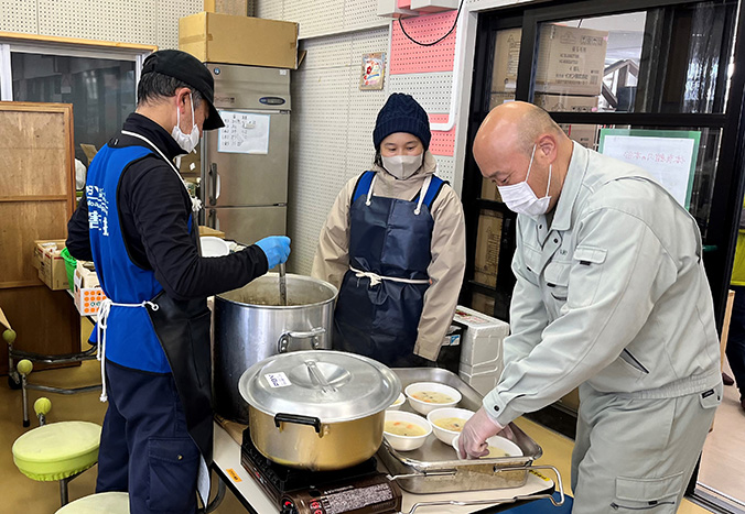 珠洲市で炊き出し、小学校の給食も応援