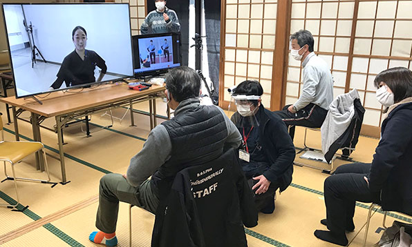 写真:遠隔健康指導