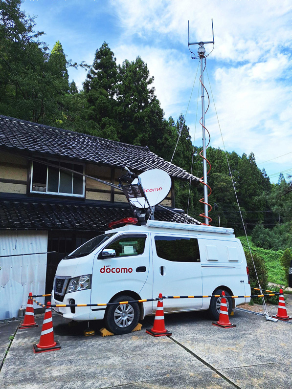 衛星車を用いた復旧活動