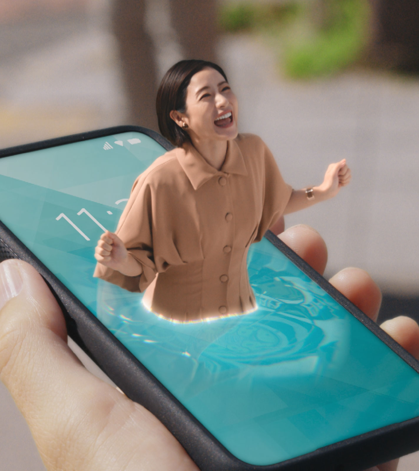メインイメージ画像：iPhone「無制限に楽しもう」篇
