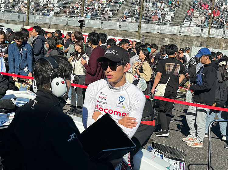 浦安D-Rocks | 2024 ドコモ未来フィールド | ピットにいる太田選手