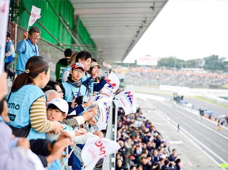 ダンディライアンレーシング | 2024 ドコモ未来フィールド | レース観戦の様子