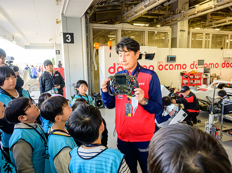 ダンディライアンレーシング | 2025 ドコモ未来フィールド | ピット見学