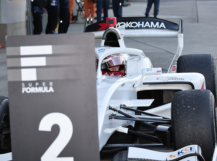 ダンディライアンレーシング | 2025年最終決戦 | ゴール後の様子