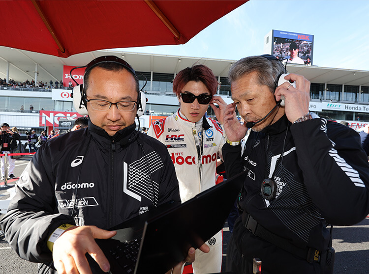 ダンディライアンレーシング | 2025年最終決戦 | チームの様子