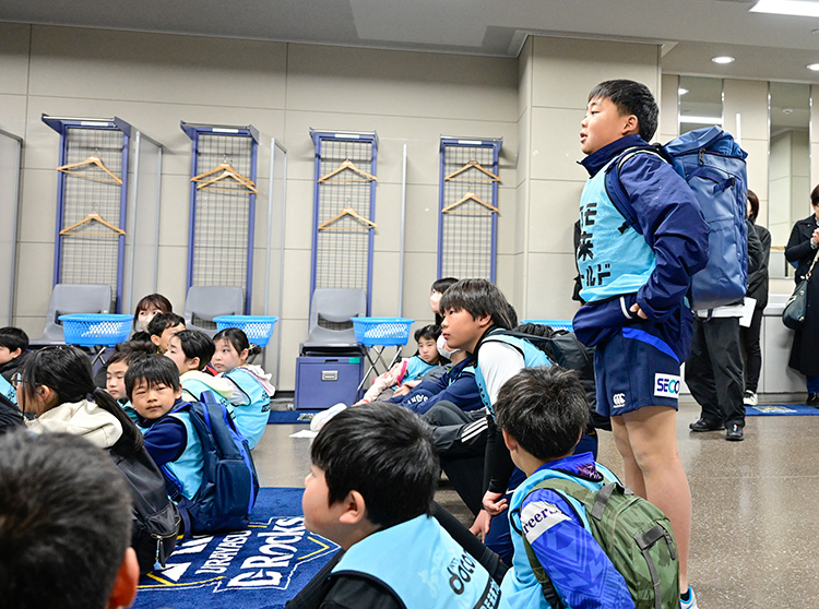 浦安D-Rocks | 2024 ドコモ未来フィールド | ロッカールーム見学の様子